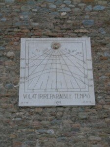 Rellotge de Sol-Museu de Sant Pere-Ripoll